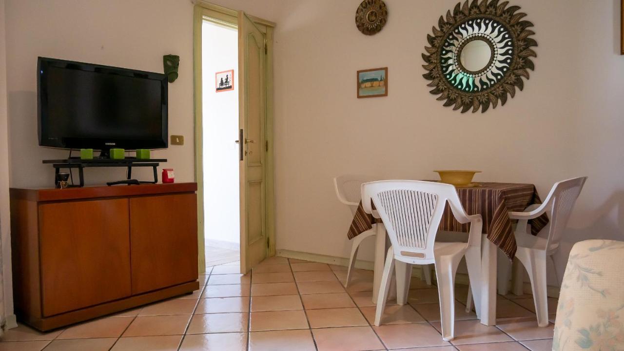 Suite Adorabile: Calasetta A 5 Min Dalla Spiaggia Buitenkant foto